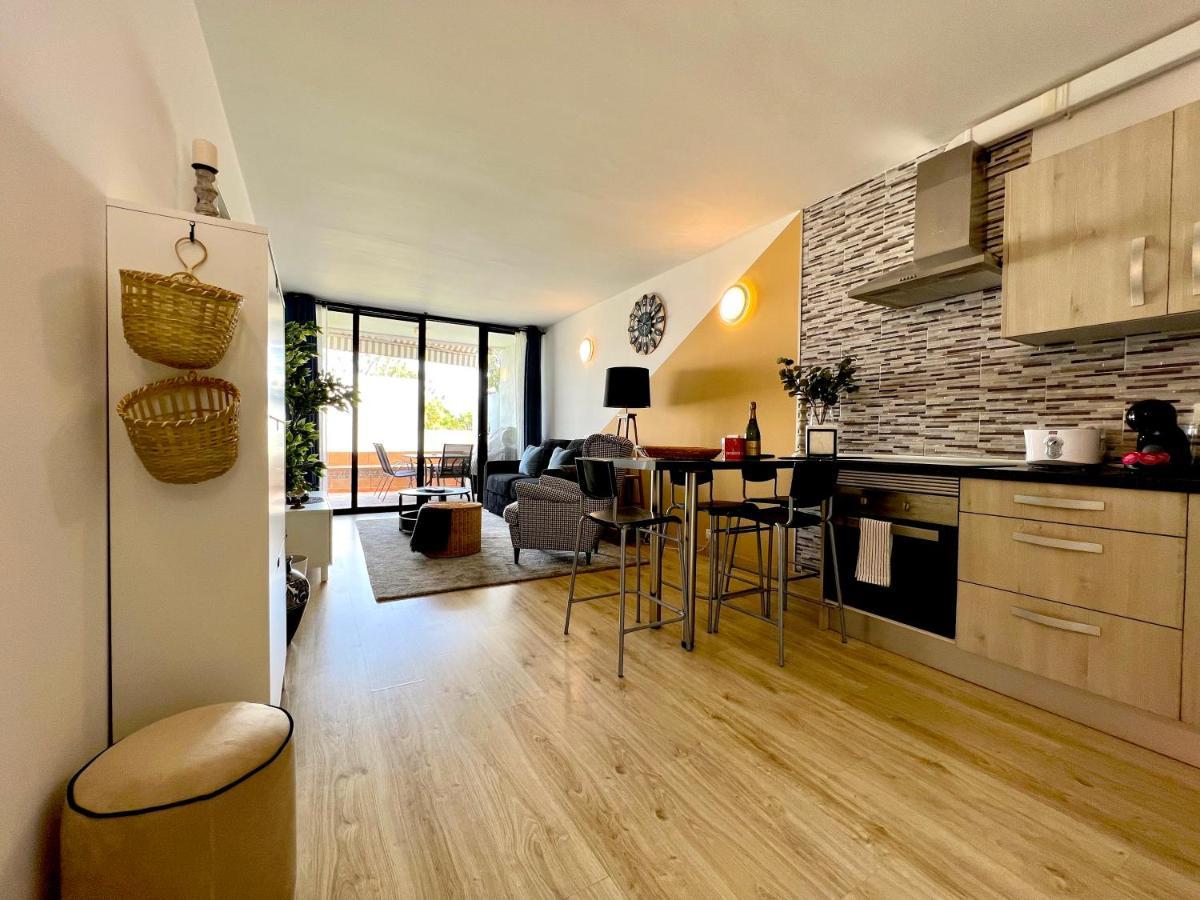 Stunning Lovely Flat With Pool And Strong Wi-Fi, 31 Арона Экстерьер фото