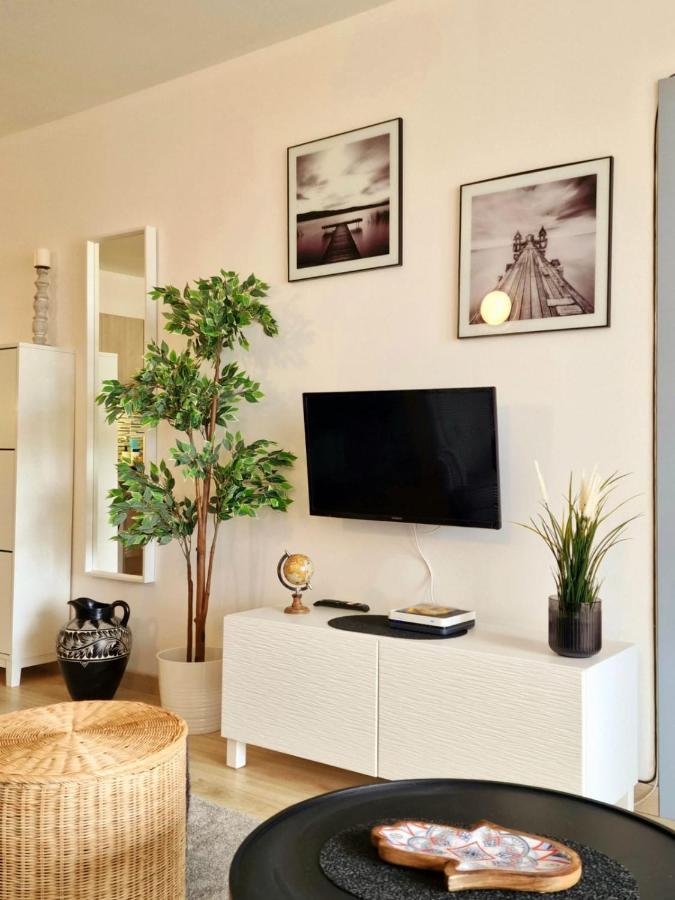 Stunning Lovely Flat With Pool And Strong Wi-Fi, 31 Арона Экстерьер фото